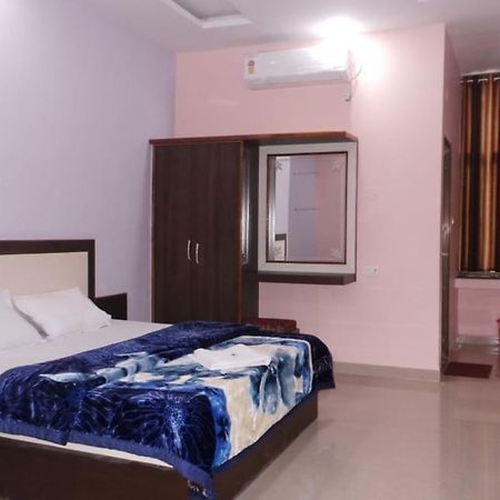 Hotelyashpalace Maihar Buitenkant foto